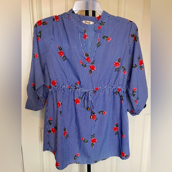 Women’s floral long sleeve high-low Hint of Blush Blue & Pink Plus Size XL Shirt - Picture 1 of 3